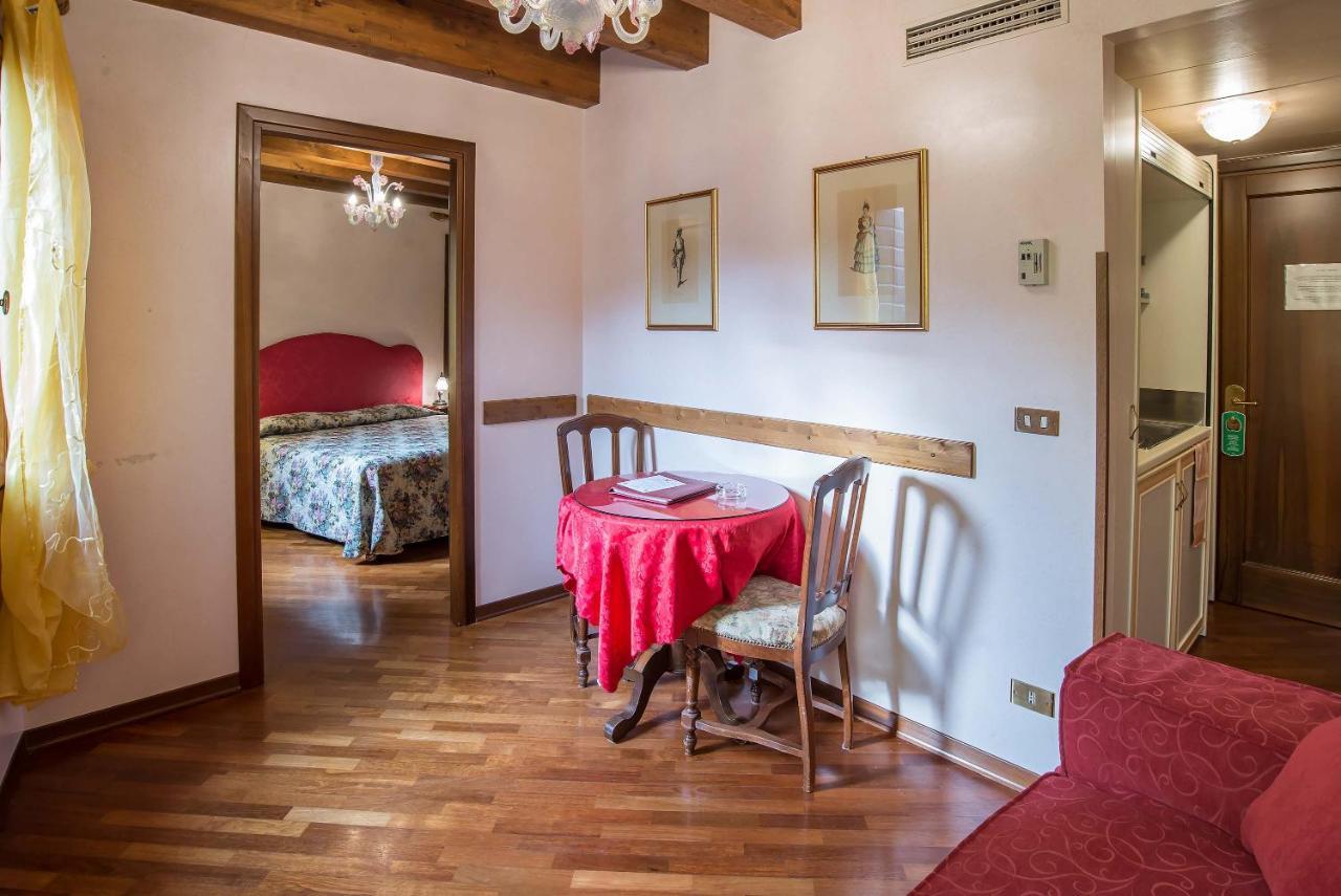 Hotel Piccola Fenice Венеция Экстерьер фото